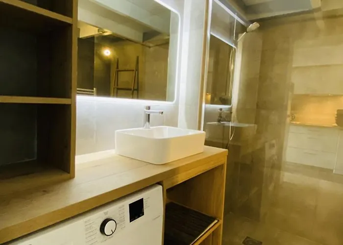 Patio Proche Océan, Terrasse, Piscine Et Parking Privé - Fr-1-413-174 Villa